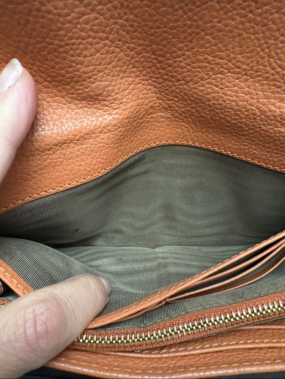 Low startChloé Coral Terracotta Pebble Leather Flap Wallet in GUC - Picture 9 of 13